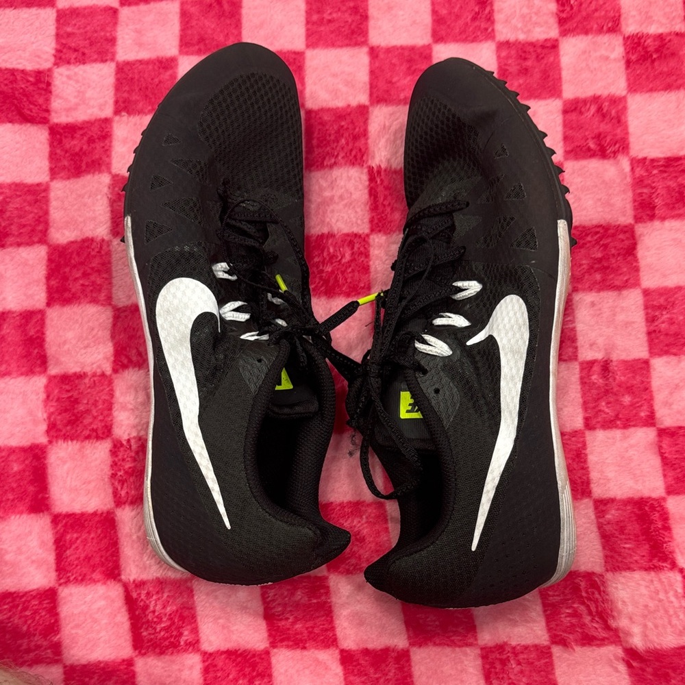 Nike Black and White Sprint Spikes With Bag - Picture 5 of 7